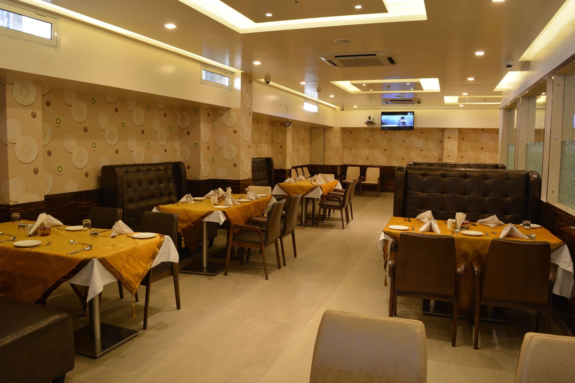 The Avr Hotels & Banquets Patna  Eksteriør bilde